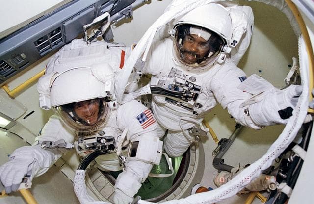 NASA image: Astronauts Harris and Foale ready to egress airlock for EVA