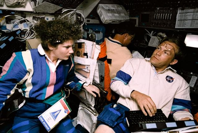 NASA image: STS-64 crew share support of the SPIFEX