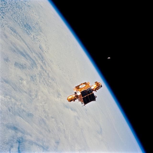 NASA image: Retrieval operations with SPARTAN 201