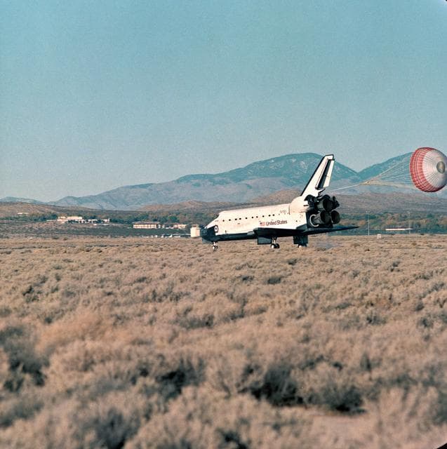 NASA image: STS-66 landing at Edwards Air Force Base