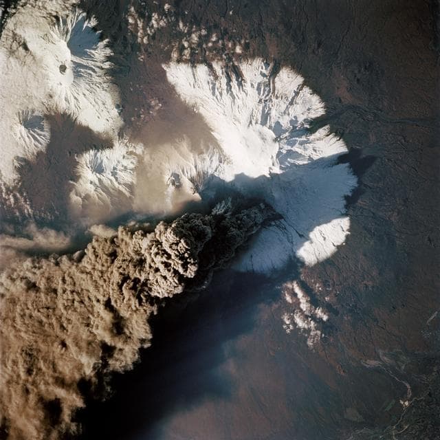 NASA image: Eruption of Kliuchevskoi volcano