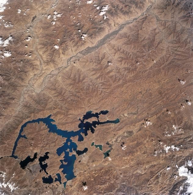 NASA image: Lake Yamzho Yumco, Tibetan Plateau