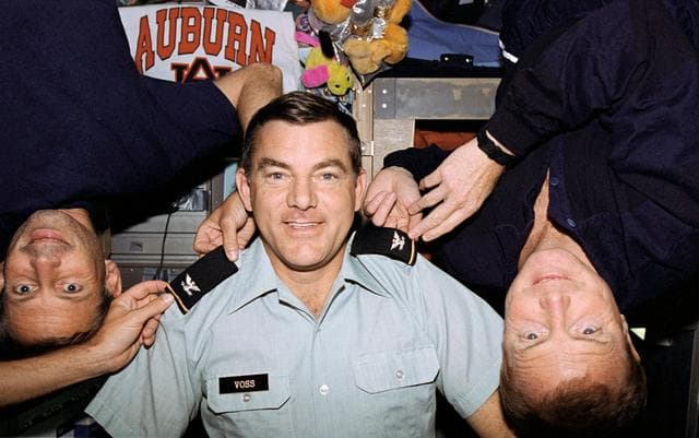 NASA image: Ceremony honoring Astronaut Voss receving promotion