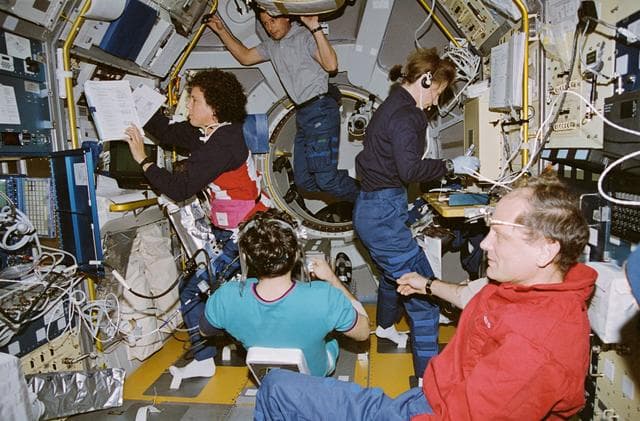 NASA image: Medical operations in Spacelab