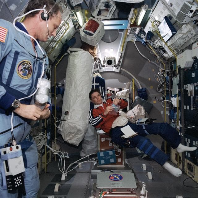 NASA image: Astronauts Dunbar and Thagard in Spacelab
