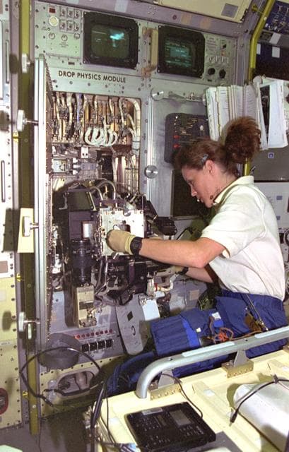 NASA image: DPM, Payload Commander Kathy Thornton works in Spacelab
