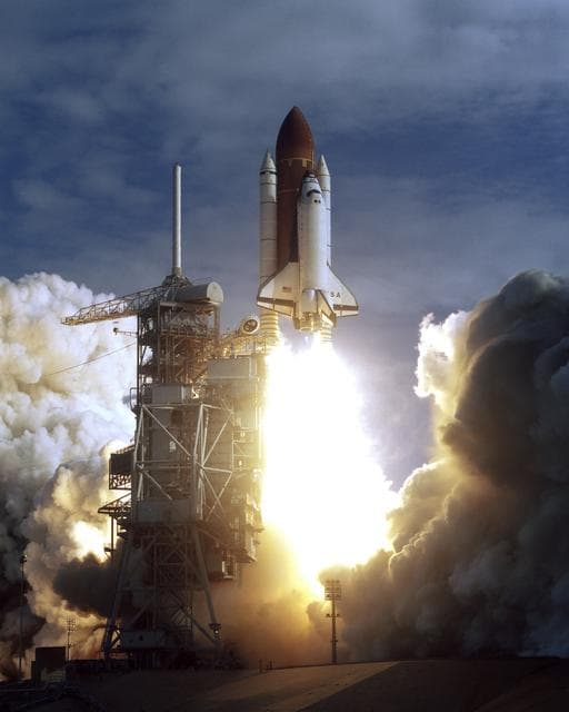 NASA image: STS-73 launch views