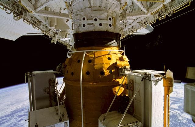 NASA image: Rendezvous and docking between Atlantis and Mir space station