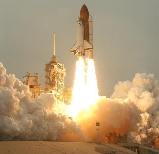 NASA image: STS-75 Columbia OV-102 launch