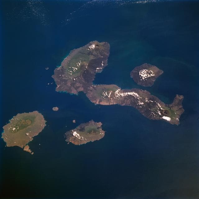 NASA image: Earth observations taken during STS-77 mission