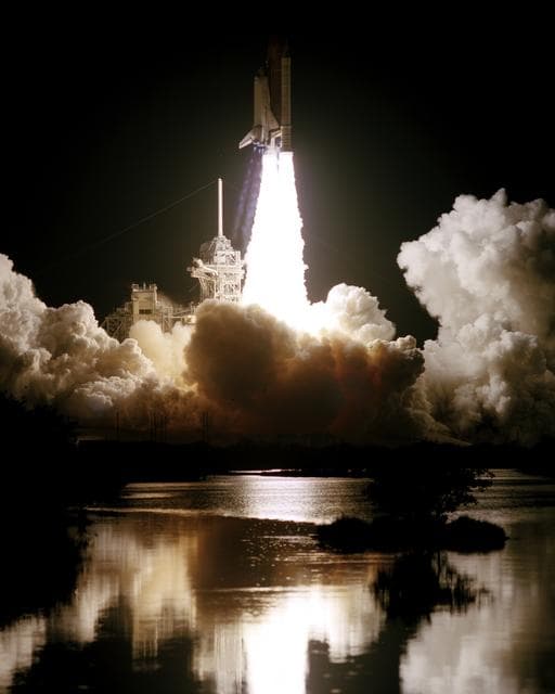 NASA image: STS-81 launch view