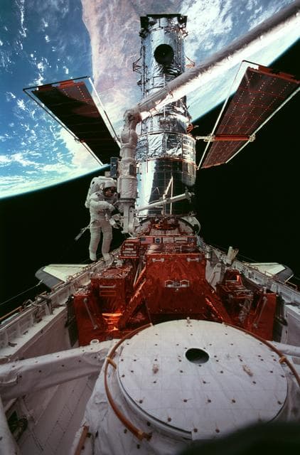 NASA image: EVA 3 activity on Flight Day 6 to service the Hubble Space Telescope