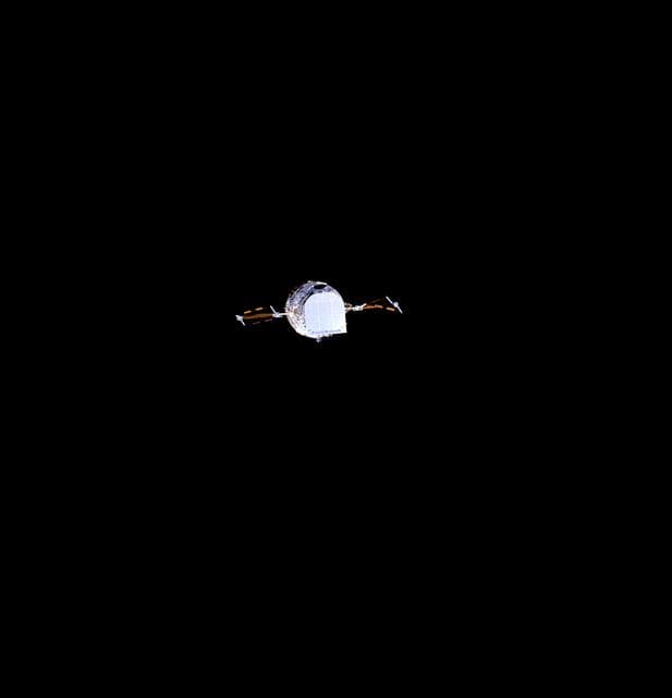 NASA image: HST, rendezvous with the telescope on this second servicing mission