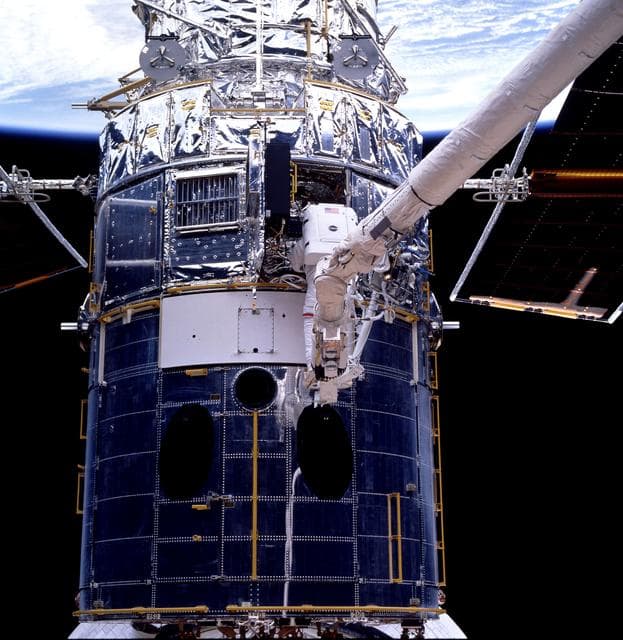 NASA image: EVA 3 activity on Flight Day 6 to service the Hubble Space Telescope