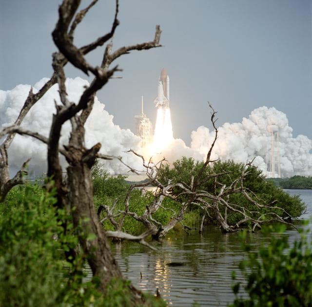 NASA image: STS-85 Discovery OV-103 launch