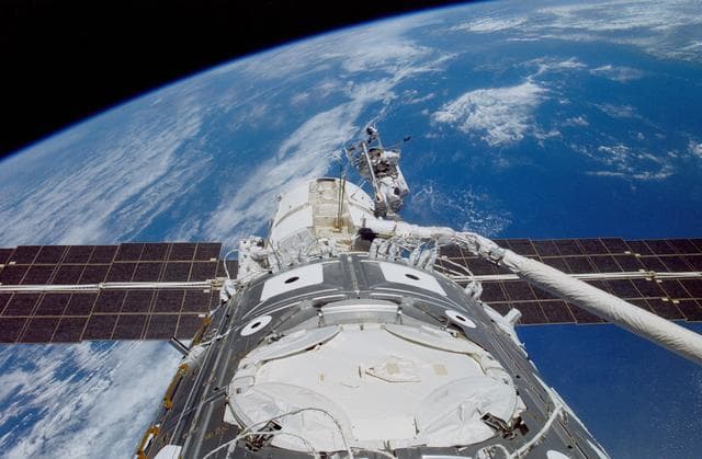 NASA image: View during 2nd EVA on ISS stack