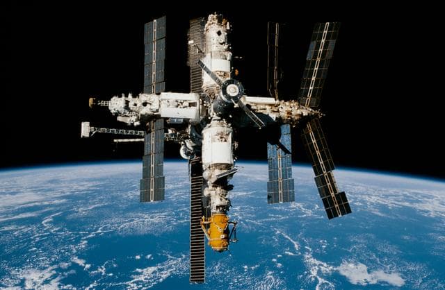 NASA image: DTO 1118 - Survey of the Mir Space Station