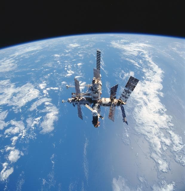 NASA image: Survey views of the Mir Space Station during flyaround