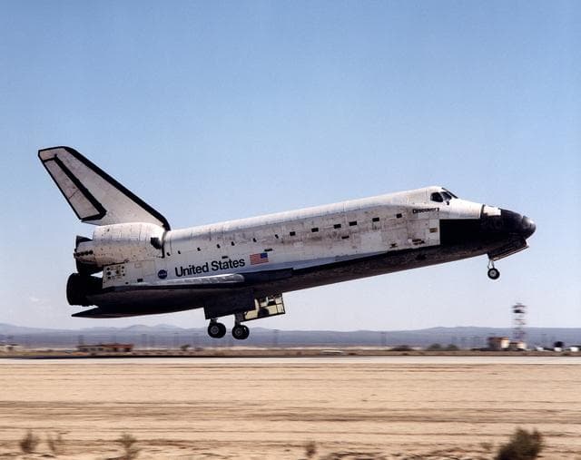 NASA image: Landing views of STS-92 at Edwards Air Force Base