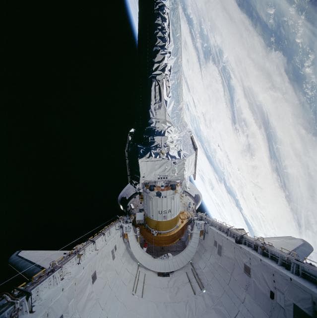 NASA image: View of the Chandra Observatory during its deployment from Columbia PLB