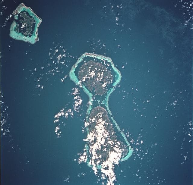 NASA image: Earth observations of Bora-Bora's coral reefs taken during STS-93 mission