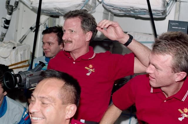NASA image: Jett, Noriega, Gidzenko and Tanner in Node 1 during STS-97's ISS visit
