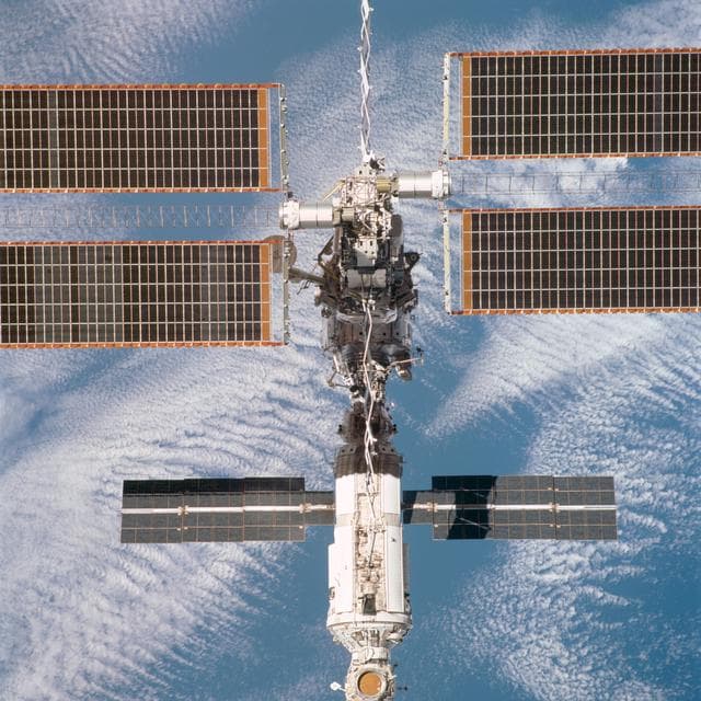 NASA image: Views of the P6 Truss and solar arrays during the final flyaround of STS-97