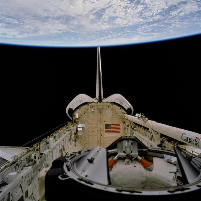 NASA image: Views of the empty payload bay near the end of the STS-97 mission