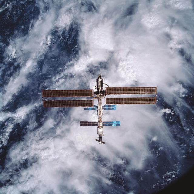 NASA image: sts105-707-001