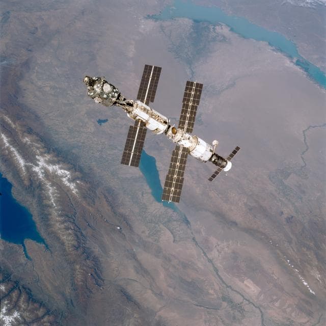 NASA image: Views of the ISS over Lake Baikal taken from Atlantis during STS-106