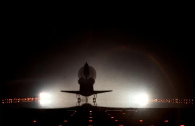 NASA image: STS-109 landing view
