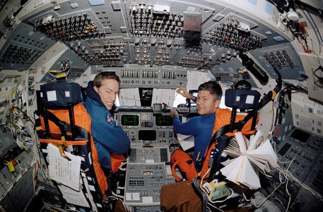 NASA image: CDR Wetherbee and PLT Lockhart on the FD for landing OPS during STS-113