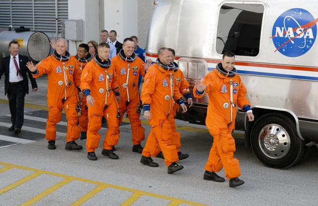 NASA image: STS-119 Crew Walkout