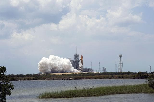 NASA image: Launch of Space Shuttle Atlantis / STS-125 Mission