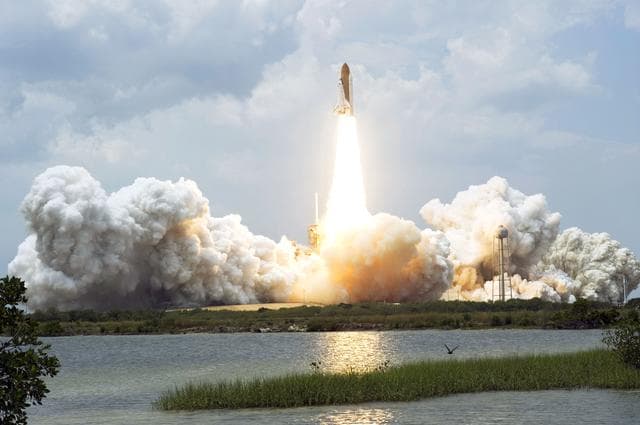 NASA image: Launch of Space Shuttle Atlantis / STS-125 Mission