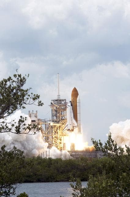 NASA image: Launch of Space Shuttle Atlantis / STS-125 Mission