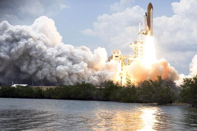 NASA image: Launch of Space Shuttle Atlantis / STS-125 Mission