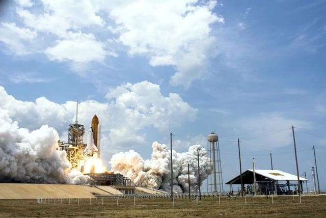 NASA image: Launch of Space Shuttle Atlantis / STS-125 Mission
