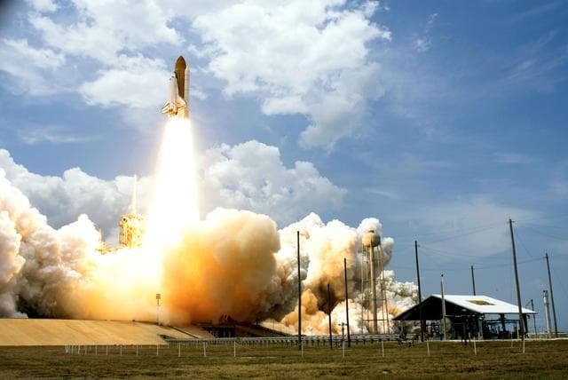 NASA image: Launch of Space Shuttle Atlantis / STS-125 Mission