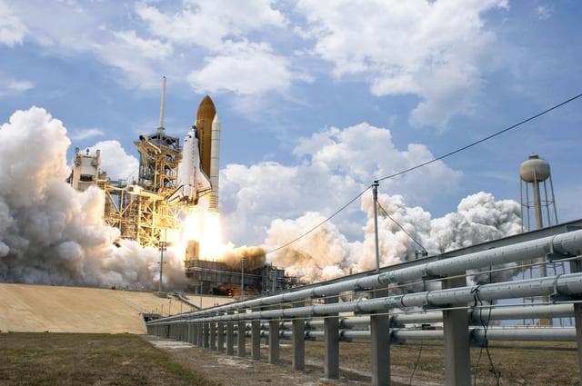 NASA image: Launch of Space Shuttle Atlantis / STS-125 Mission