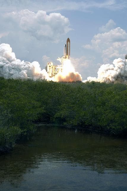NASA image: Launch of Space Shuttle Atlantis / STS-125 Mission