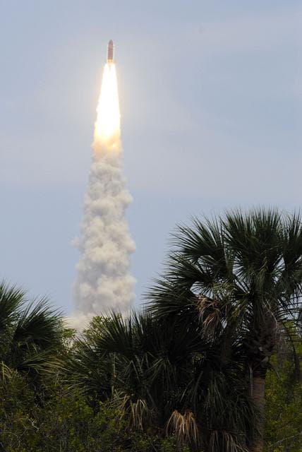 NASA image: Launch of Space Shuttle Atlantis / STS-125 Mission