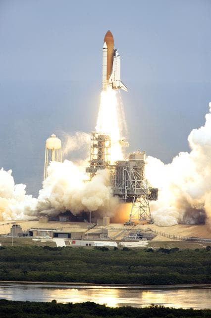 NASA image: Launch of Space Shuttle Atlantis / STS-125 Mission