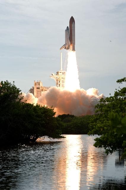 NASA image: sts127-s-031