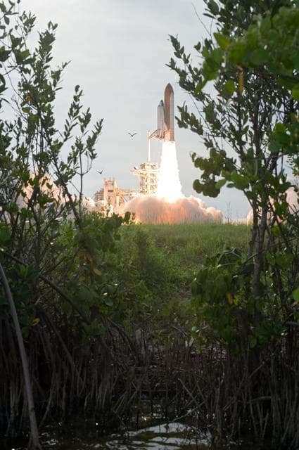 NASA image: sts127-s-040