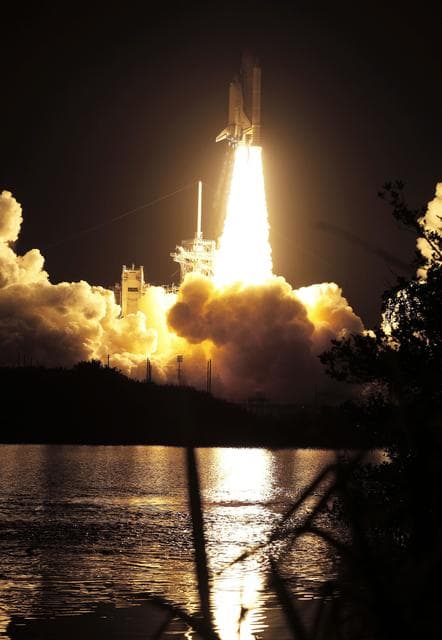 NASA image: sts128-s-025