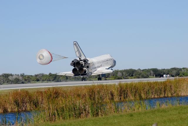NASA image: Space Shuttle Atlantis Landing / STS-129 Mission