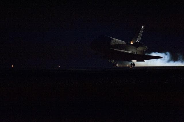 NASA image: STS-130 Endeavour Lands at KSC