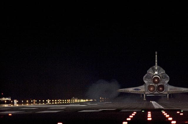 NASA image: STS-130 Endeavour Lands at KSC