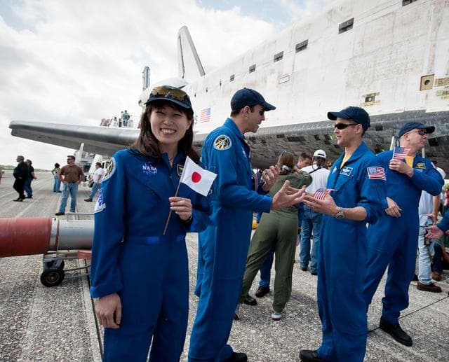 NASA image: Discovery STS-131 Mission Landing